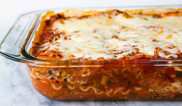 Man Calls 911 About Lasagna