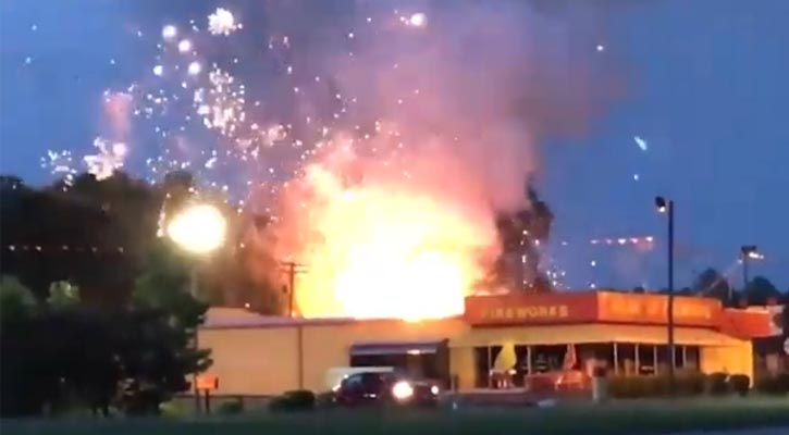 Firefighters Get Early 4th of July Show When Containers at Fireworks Store Explode